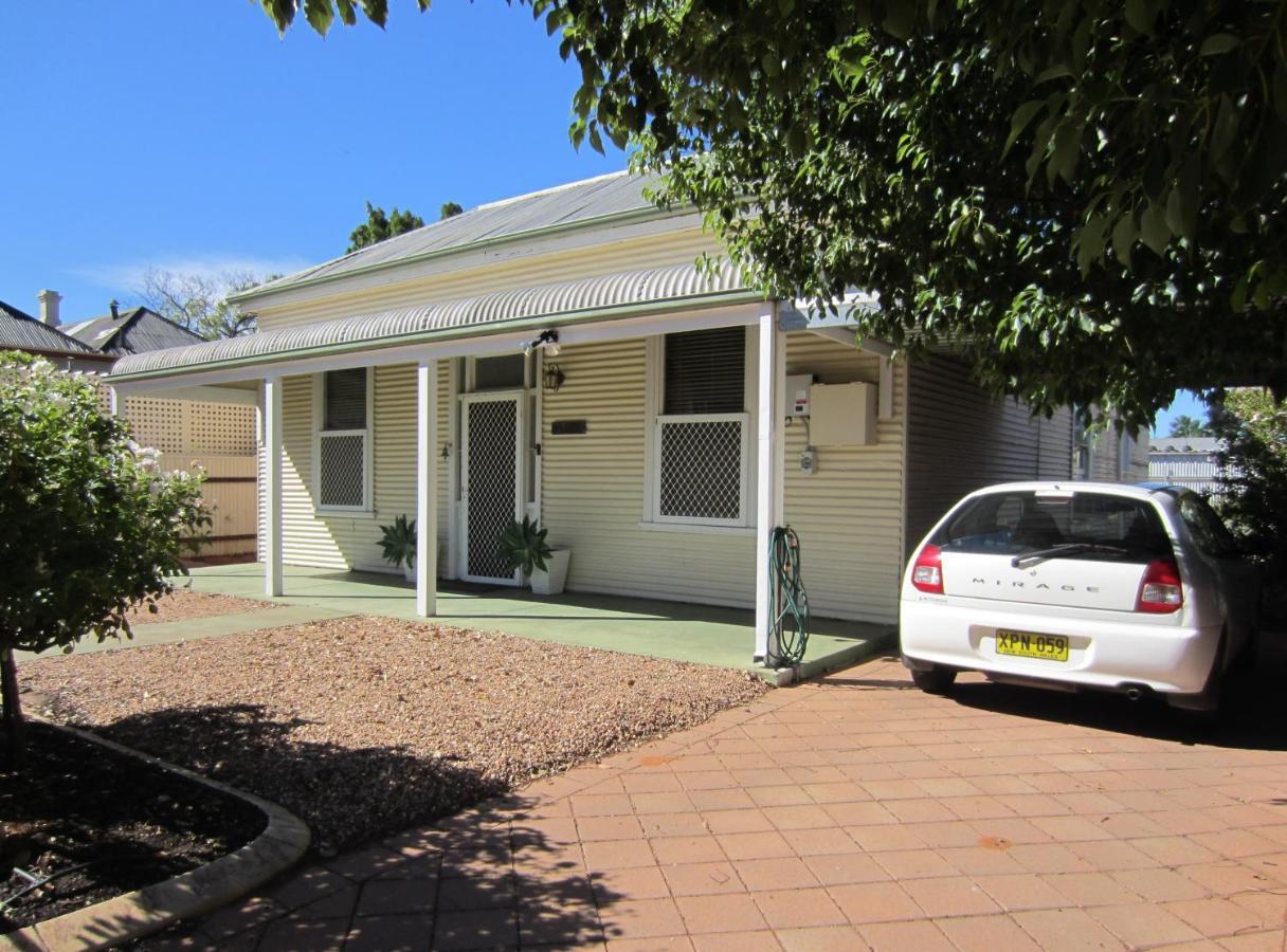 Maeville Cottage Broken Hill Εξωτερικό φωτογραφία
